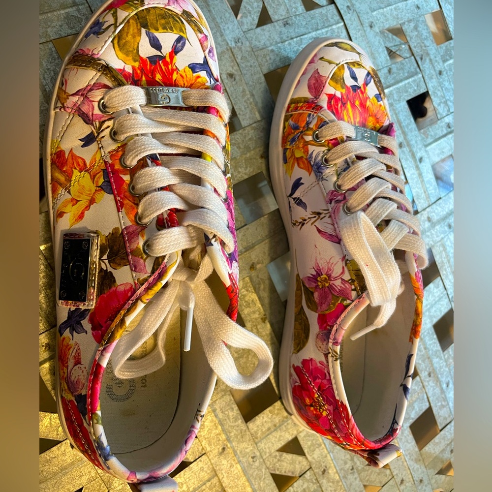 G by guess flowery shoes
